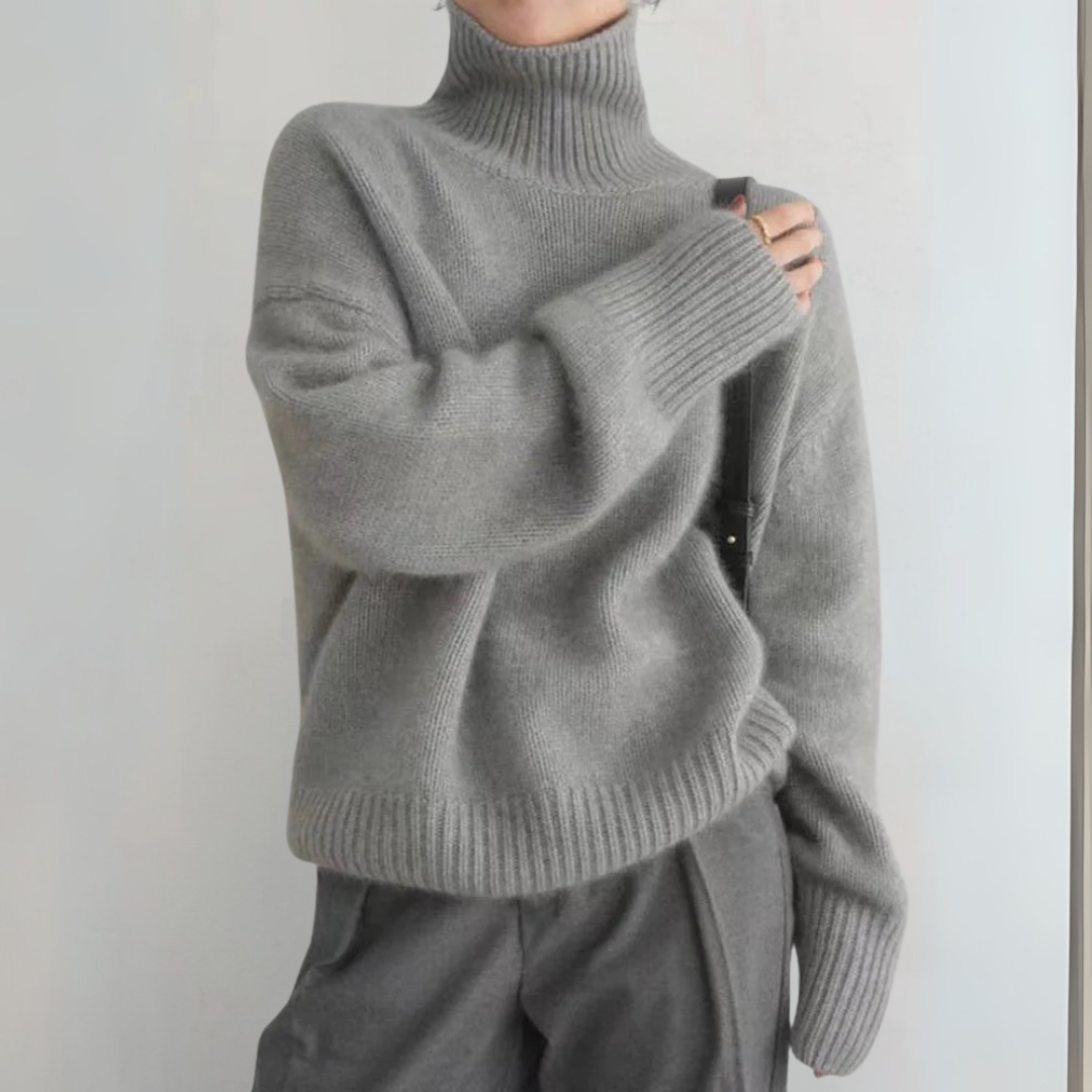 Risa™ - Chic Warm Turtleneck