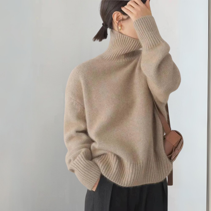 Risa™ - Chic Warm Turtleneck